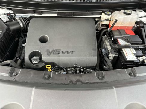 Certified 2023 Chevrolet Traverse RS w/ LPO, Floor Liner Package image 12