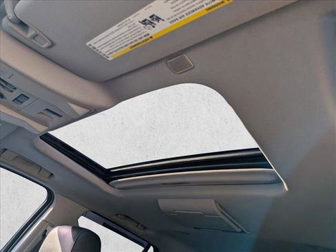 Used 2018 Chevrolet Tahoe Premier image 18