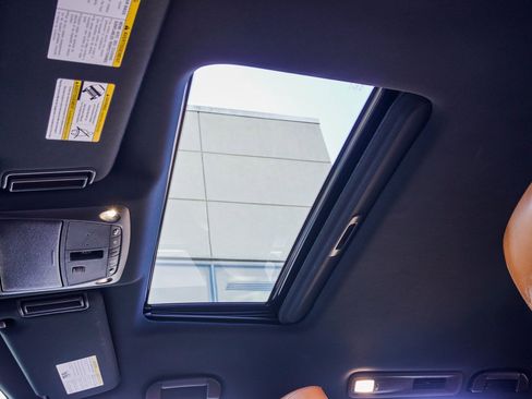 Used 2023 INFINITI QX80 Sensory w/ Cargo Package image 34