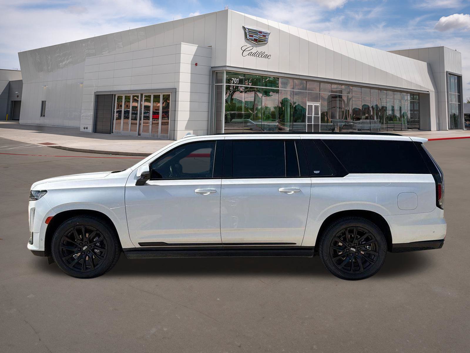 Used 2024 Cadillac Escalade ESV Sport w/ LPO, ONYX Package AWD/4WD image 2