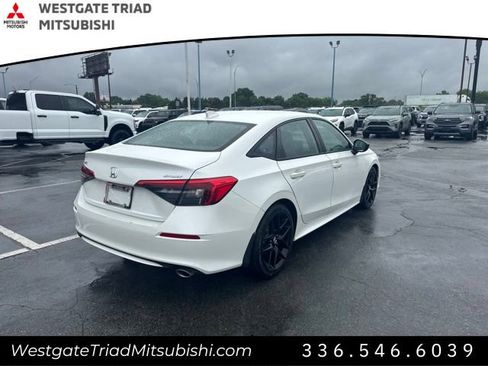 Used 2023 Honda Civic Sport image 4
