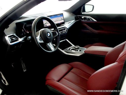 Used 2024 BMW M440i Coupe w/ Premium Package image 32