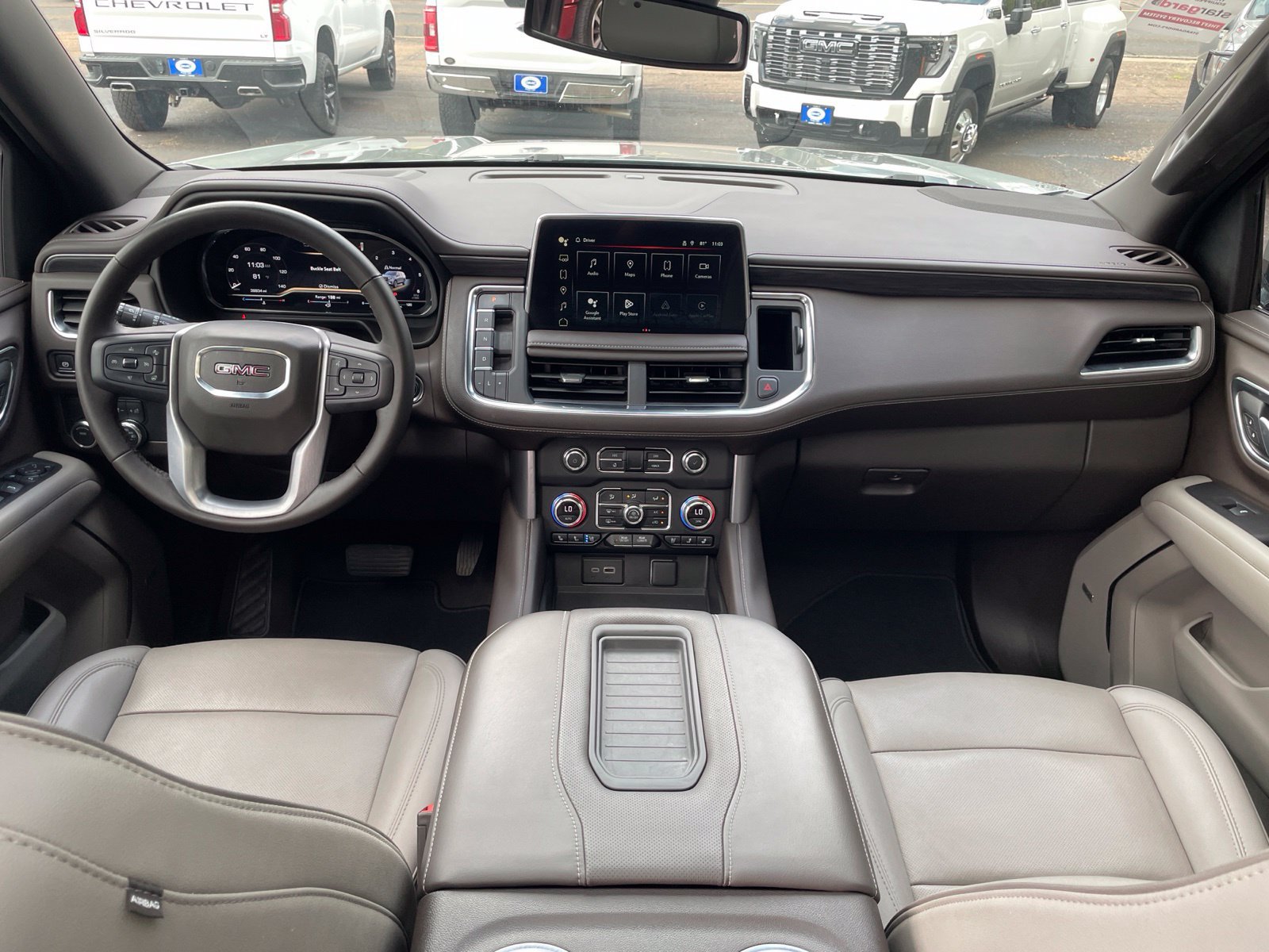 Used 2024 GMC Yukon SLT w/ SLT Premium Package RWD image 31