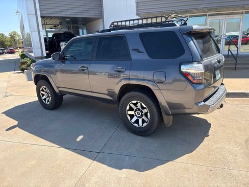 Used 2020 Toyota 4Runner TRD Off-Road Premium w/ Moonroof Package AWD/4WD image 7