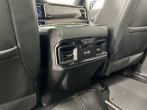 Used 2024 GMC Sierra 1500 AT4 w/ AT4 Premium Package AWD/4WD image 17