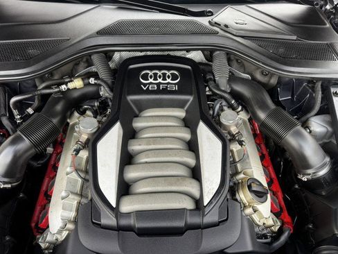 Used 2012 Audi A8 L 4.2 image 5