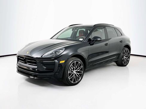 New 2025 Porsche Macan image 1