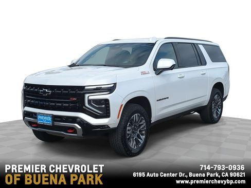 Used 2025 Chevrolet Suburban Z71 AWD/4WD image 1