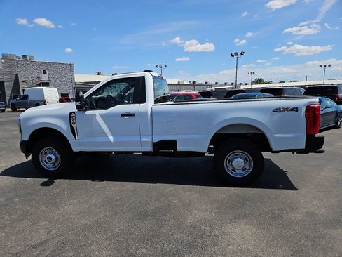 New 2026 Ford F250 XL w/ XL Off-Road Package AWD/4WD image 7