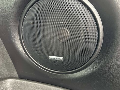 Used 2016 Subaru Outback 2.5i Limited image 16