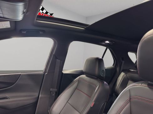 Used 2024 Chevrolet Equinox RS w/ RS Leather Package FWD image 5
