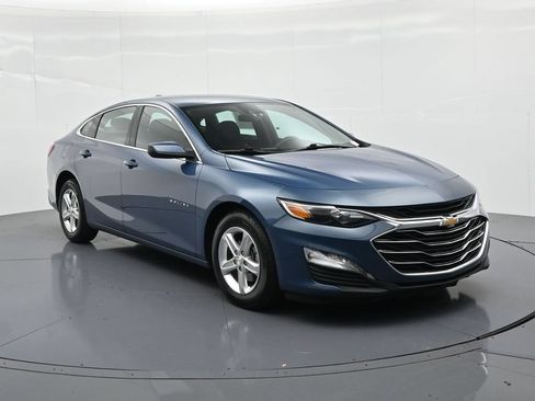 Used 2024 Chevrolet Malibu LT FWD image 4