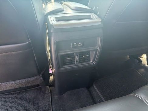 Used 2023 Nissan Murano SV image 16