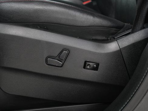 Used 2019 Dodge Grand Caravan GT FWD image 29