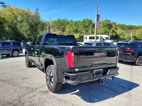 Used 2024 GMC Sierra 2500 Denali w/ Denali Reserve Package image 9