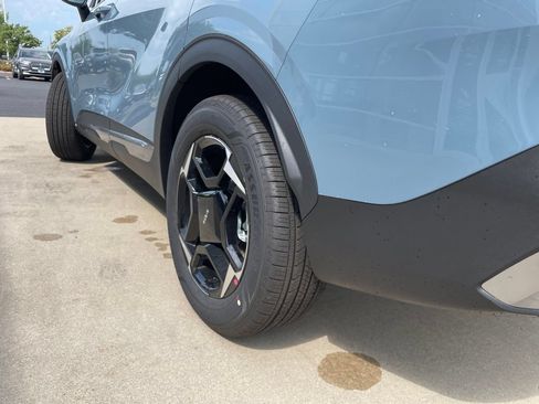 New 2027 Kia Sportage EX AWD/4WD image 18