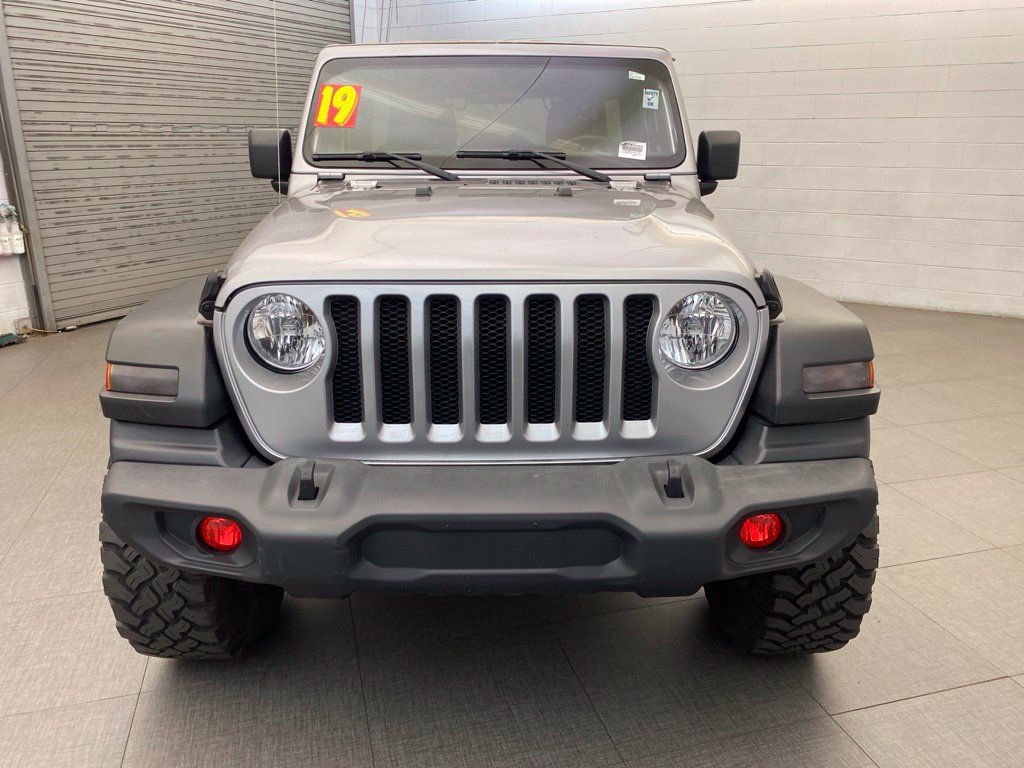 Used 2019 Jeep Wrangler Unlimited Sport S AWD/4WD image 3