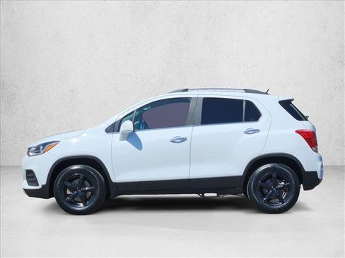 Certified 2018 Chevrolet Trax LT w/ LT Convenience Package AWD/4WD image 5