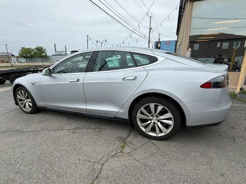 Used 2014 Tesla Model S 85 RWD image 6