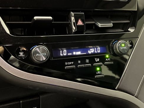 Used 2023 Toyota Camry SE w/ Cold Weather Package image 22