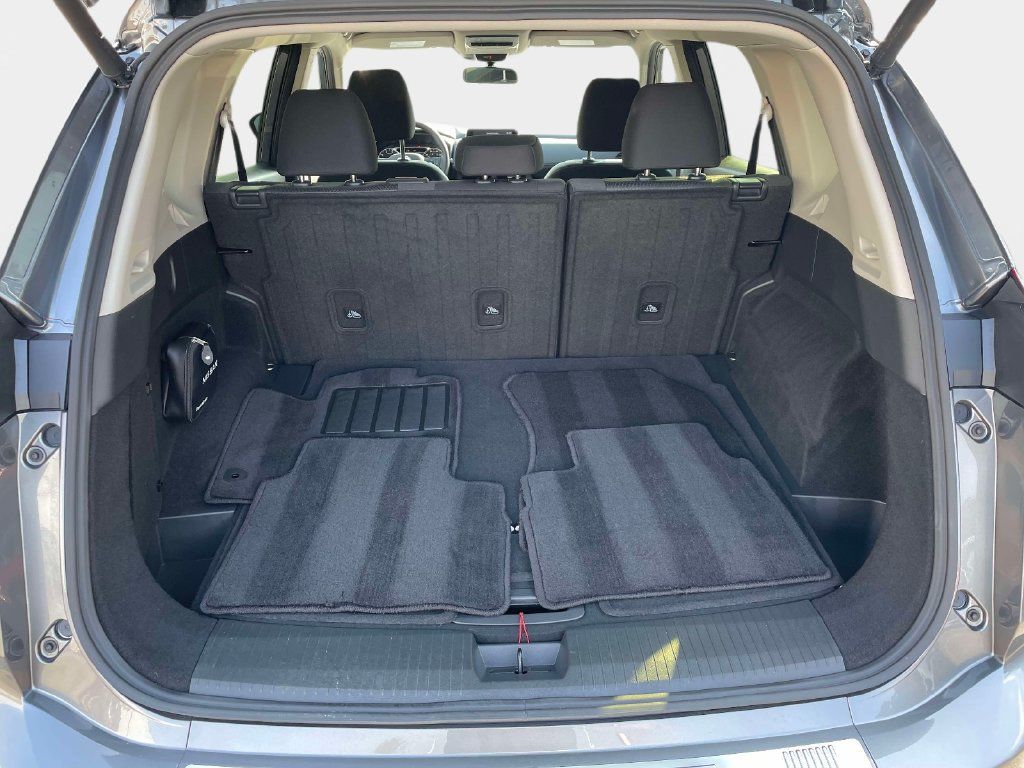 Used 2026 Nissan Rogue SV AWD/4WD image 14