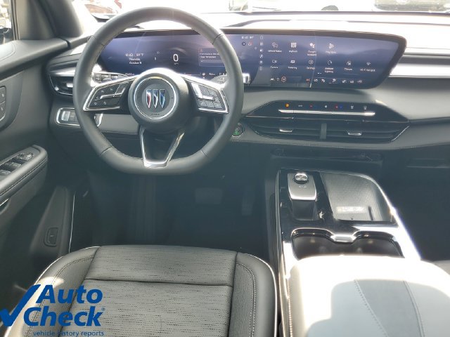 Used 2026 Buick Enclave Sport Touring FWD image 17