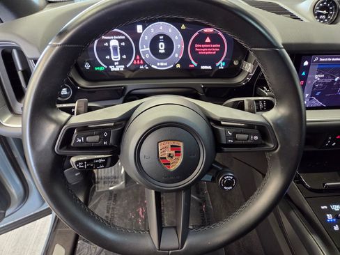 Certified 2024 Porsche Cayenne Coupe AWD/4WD image 16