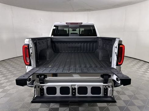 Used 2022 GMC Sierra 1500 SLT AWD/4WD image 27
