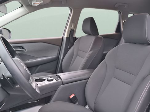 Used 2023 Nissan Rogue S AWD/4WD image 14
