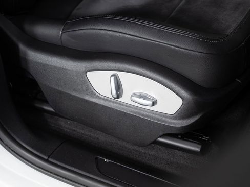 Used 2018 Porsche Macan image 29