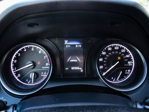 Used 2023 Toyota Camry SE image 20