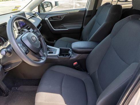 Used 2024 Toyota RAV4 LE AWD/4WD image 24