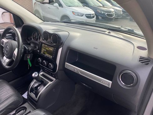 Used 2017 Jeep Compass High Altitude image 17