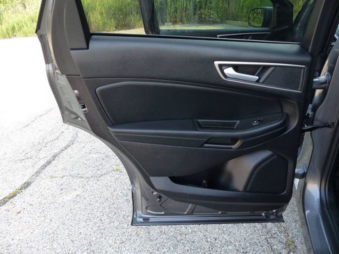 Used 2021 Ford Edge SEL w/ Convenience Package AWD/4WD image 35