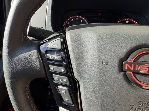 Used 2024 Nissan Frontier PRO-4X w/ Off-Road Protection Package image 28