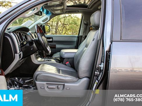 Used 2016 Toyota Sequoia Platinum image 17