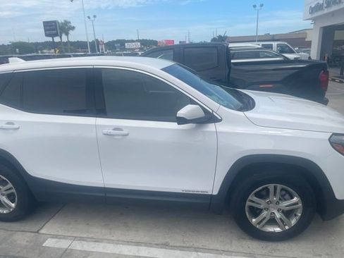 Used 2020 GMC Terrain SLE AWD/4WD image 8