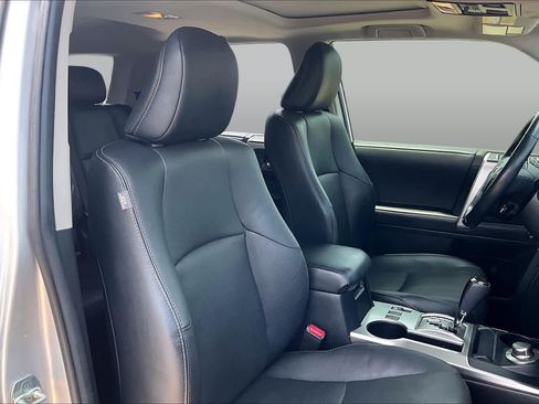 Used 2023 Toyota 4Runner Limited AWD/4WD image 9