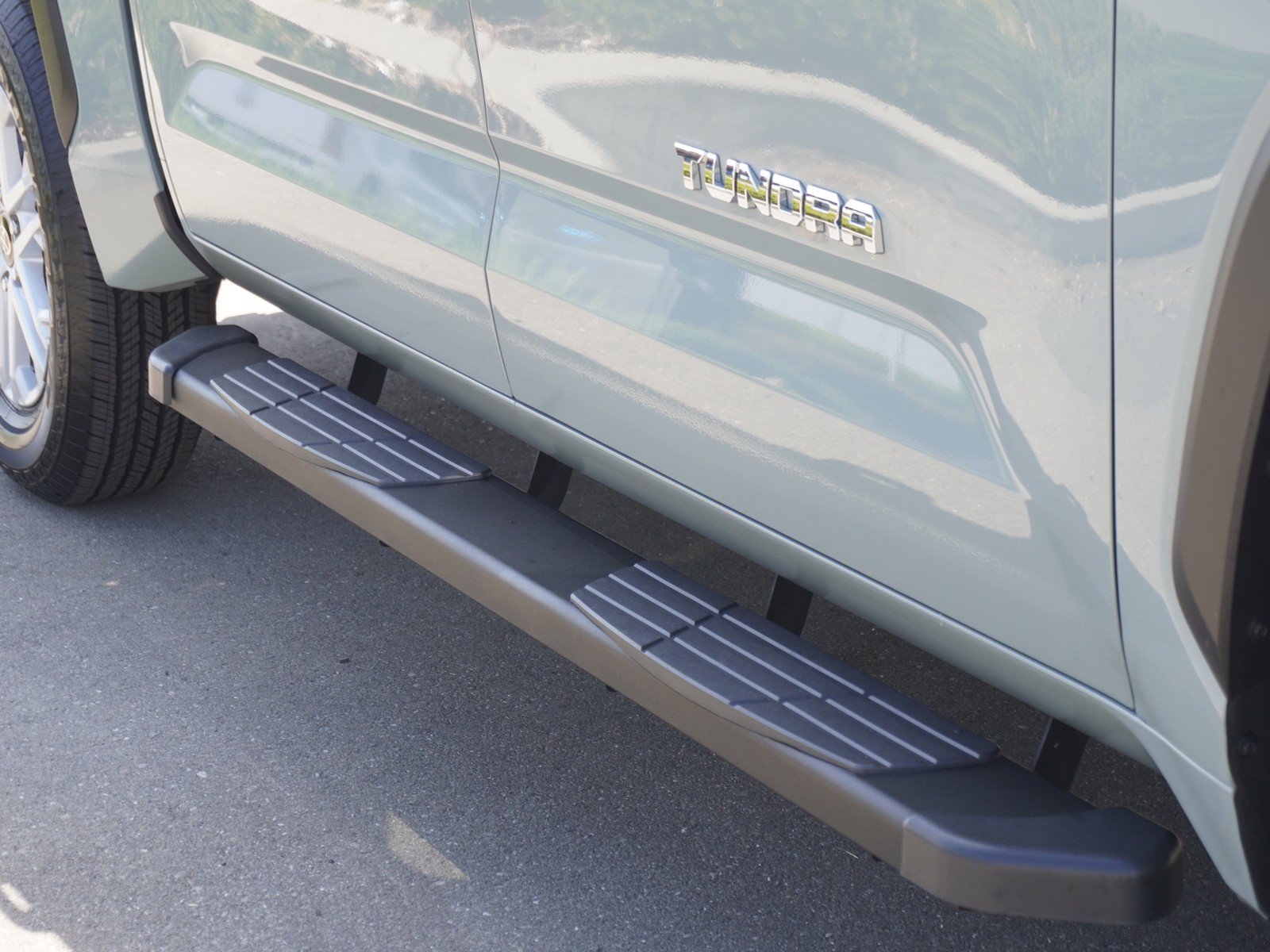 Used 2026 Toyota Tundra SR5 AWD/4WD image 4
