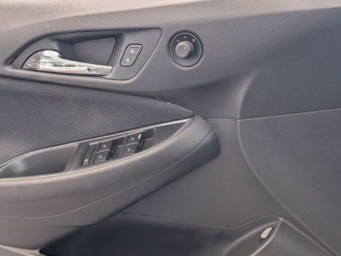 Certified 2017 Chevrolet Cruze LT w/ Convenience Package image 25