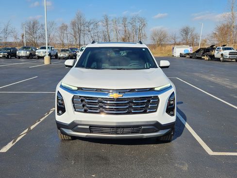 New 2026 Chevrolet Equinox LT w/ Convenience Package II image 2