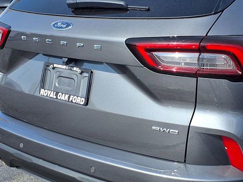 Used 2024 Ford Escape ST-Line w/ Tech Pack #1 AWD/4WD image 26