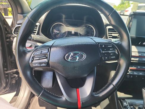 Used 2019 Hyundai Veloster 2.0 Premium image 21