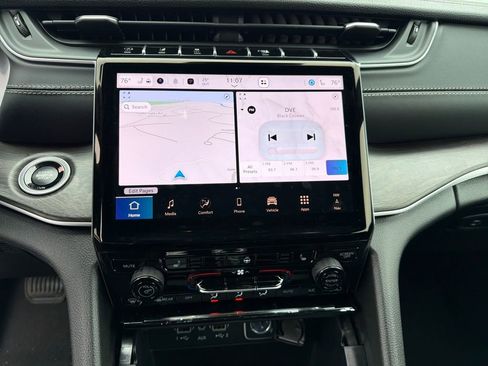 New 2025 Jeep Grand Cherokee Limited w/ MOPAR Finishing Package image 18