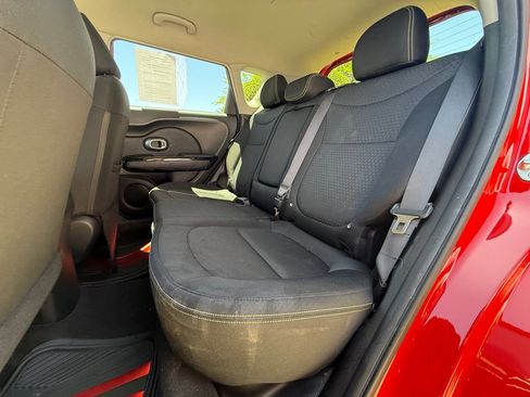 Used 2015 Kia Soul + w/ Audio Package FWD image 13