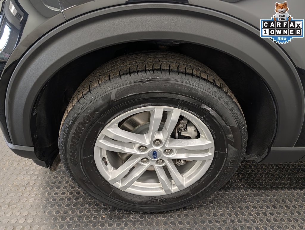Used 2023 Ford Explorer XLT AWD/4WD image 7