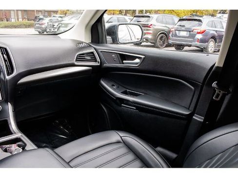 Certified 2024 Ford Edge SEL image 16