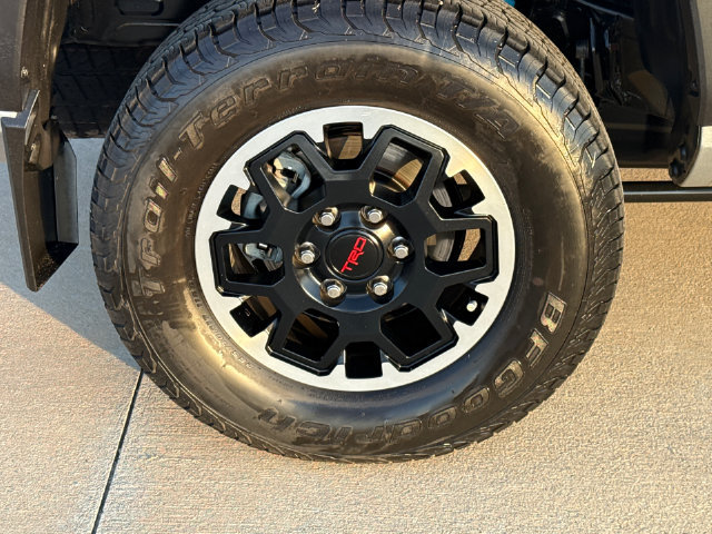 Used 2024 Toyota Tacoma TRD Off-Road AWD/4WD image 6