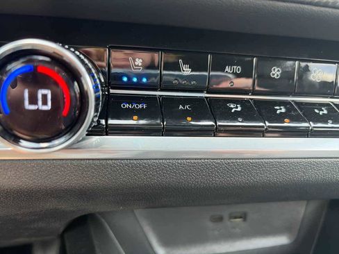 New 2026 Chevrolet Equinox RS w/ Convenience Package III FWD image 24