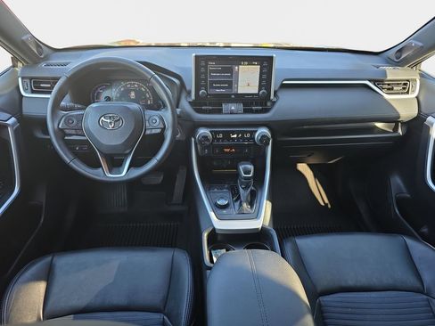Used 2021 Toyota RAV4 XSE AWD/4WD image 10